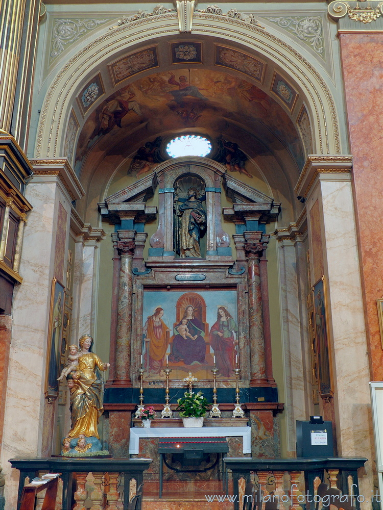 Oggiono (Lecco, Italy) - Chapel of the Virgin of Consolation in the Church of Sant'Eufemia